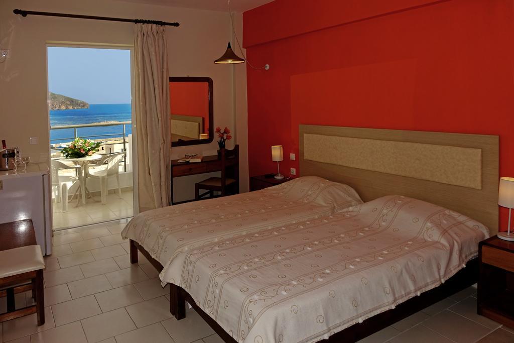 Iolkos Hotel Karpathos Extérieur photo